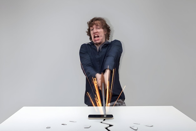 Desmistificando a Síndrome do Impostor: O que é e como se manifesta Imagem sobre síndrome do impostor e burnout